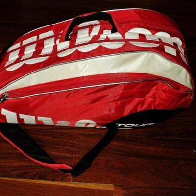 Wilson Tour Tennis Racquet bag red black shoulder straps
