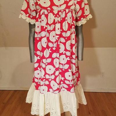 Vtg Lord&Taylor hand painted dress eyelet