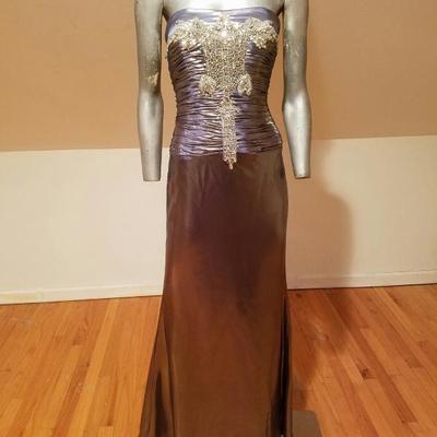 Vtg Gun Metal liquid lame heavy Embellished strapless laced gown fluid hem