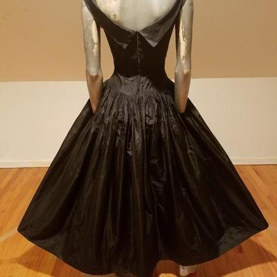 Circa 1930 Glamorous taffeta gown Registered Fashion Guild