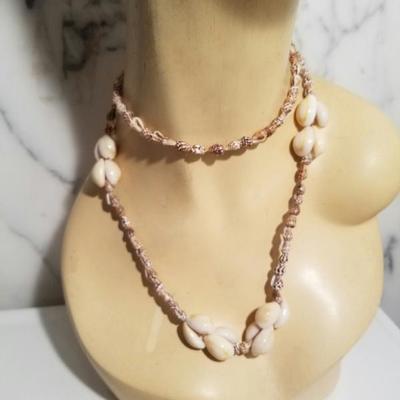 Vtg Long strand Sea Shells necklace south Pacific