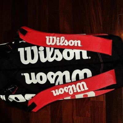 Wilson Tour Tennis Racquet bag red black shoulder straps