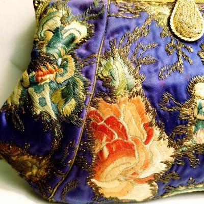 Antique Chinese silk stitch embroidered purse bakelite handle top 