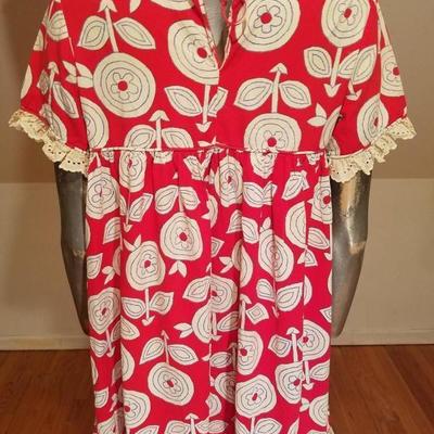 Vtg Lord&Taylor hand painted dress eyelet