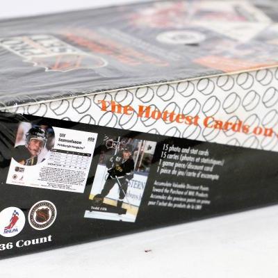 Canada 1991-92 NHL PRO SET - Hockey Trading Cards Factory Sealed Pack #522-36