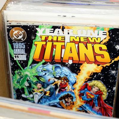 250 Comic Books Lot - Marvel 50, DC 50, Indie 150 - 1 Long Box #522-30