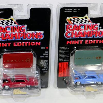 Racing Champions MINT Die Cast CAR MODELS w/Stands Lot of 2 #522-67