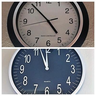 Pair of wall clocks one, Atomic (perpetual) both in Excellent Condition