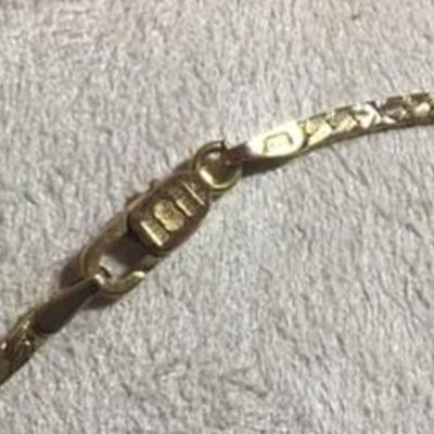 14K W&Y Gold Herringbone Chain & 14K (plumb) Heart Pendent (9.6 grams total )