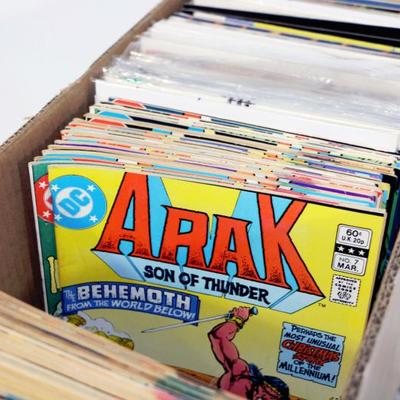 300 Comic Books Lot - Marvel 70, DC 100, Indie 130 - 1 Long Box #612-07