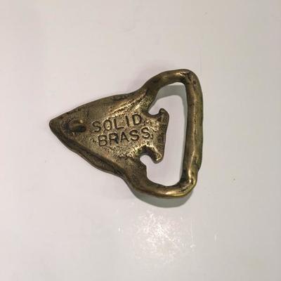 Solid brass arrow head belt buckle