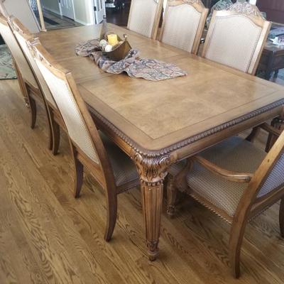 Dining Table w/ (2) 18" Extension Leaves & Custom Double Sided Protection Cover