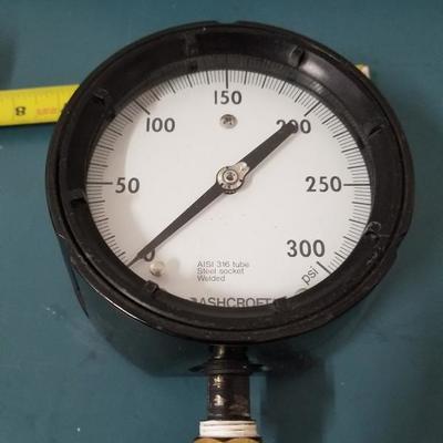 Ashcroft 300 PSI Gauge Meter