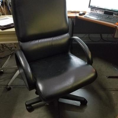 Black Rolling Office Chair B-9