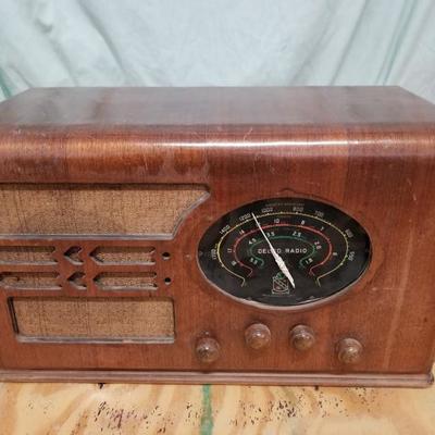 Vintage Delco Radio Super Heterodyne Tube Receiver 