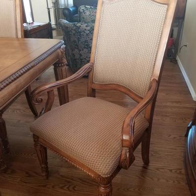 Dining Table w/ (2) 18" Extension Leaves & Custom Double Sided Protection Cover