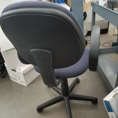 Blue Fabric Armed Rolling Chair A-76