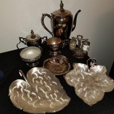 Mixed Vintage Silver Plate Items 