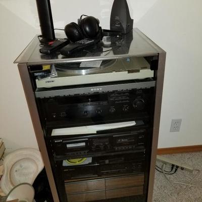 Collection Of Vintage Stereo Equipment 