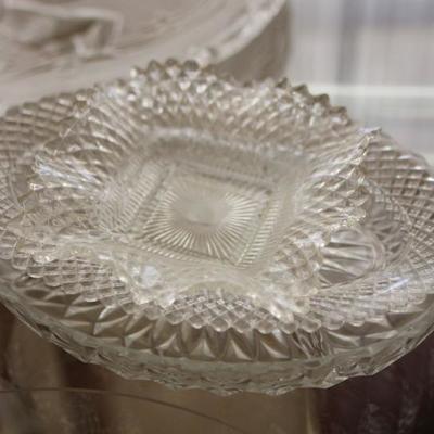 Lot 85: Glass Serving Platters 