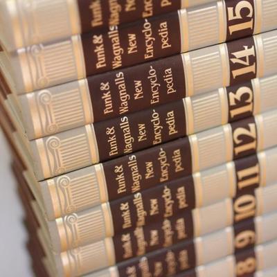 Lot 60: Encyclopedia Set