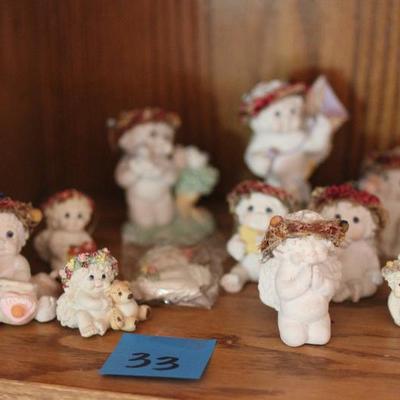Lot 33: 11 Dreamsicles Angel Collectibles