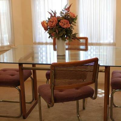 Lot 84: Dining Set with 4 Vintage Cesca Chairs