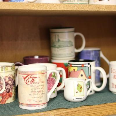 Lot 100: HUGE Mug Lot!