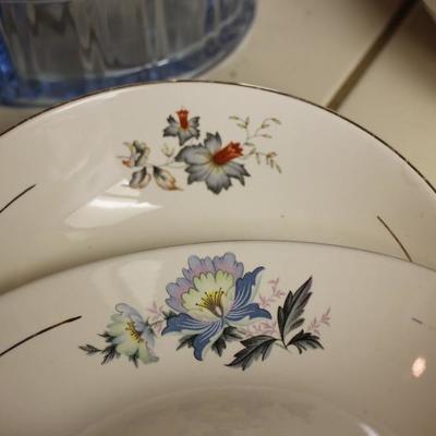 Lot 94: Misc. Blue/White Dishes
