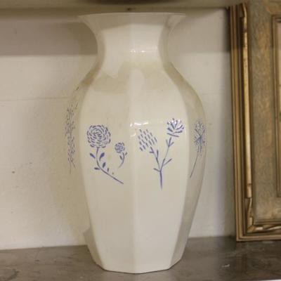 Lot 109: White Handmade Ceramic Vase