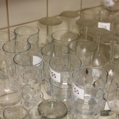 Lot 98: HUGE lot of Glassware