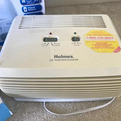 Lot 70 - Air Puifier, Heater and Humidifier