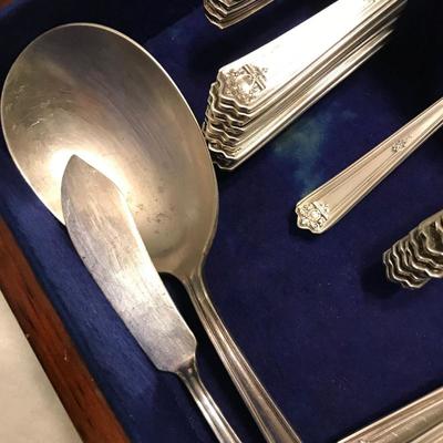 Lot 97 - Rogers and Bro Silverware Set