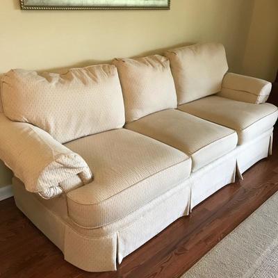 Lot 25 - Couch