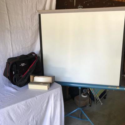 Lot 130 - Slide Projector and Screen