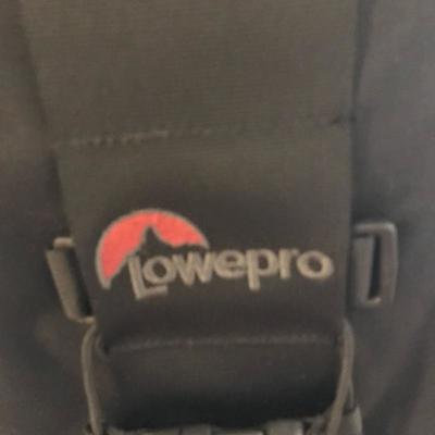 Lot 89 - Lowepo Camera Bag