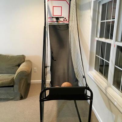 Indoor Arcade Style Basketball game 