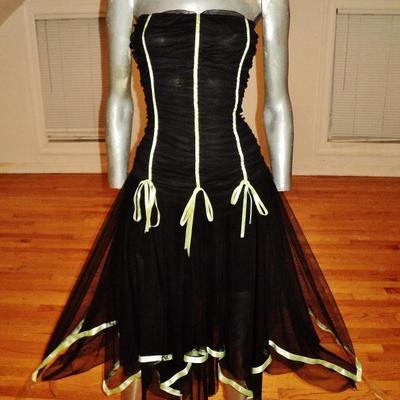 Vtg strapless handkerchief high low tulle dress with ribbons