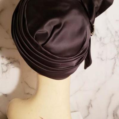 Vtg 1920's Betmar silk shantung hat rhinestone pin 