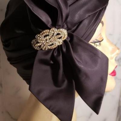 Vtg 1920's Betmar silk shantung hat rhinestone pin 