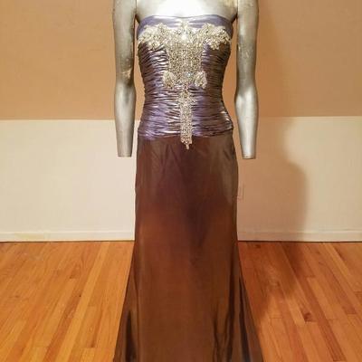 Vtg Gun Metal liquid lame heavy Embellished strapless laced gown fluid hem