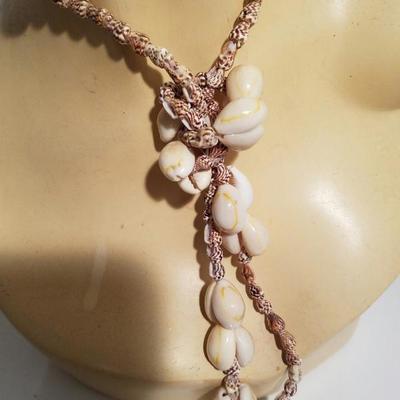 Vtg Long strand Sea Shells necklace south Pacific