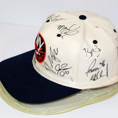 NY Islanders Hockey Team 12 Players Autographed Hat #710-39