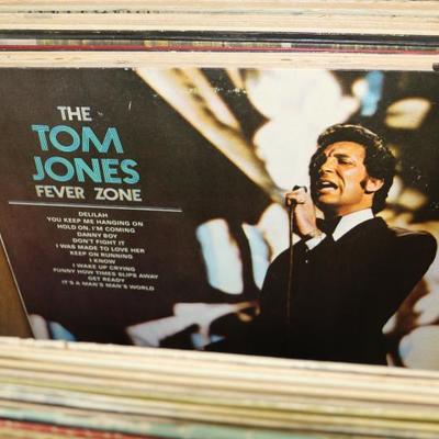 47 Vintage LP Vinyl Records Lot - Mixed Genres - Lot #612-60
