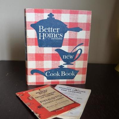 BETTY CROCKER COOK BOOK VINTAGE