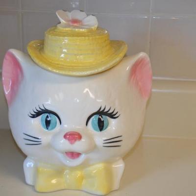 Antique Shawnee Kitten Cat Cookie Jar 