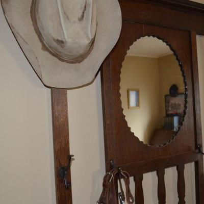 VINTAGE WOOD HALLTREE LIGHT WEIGHT