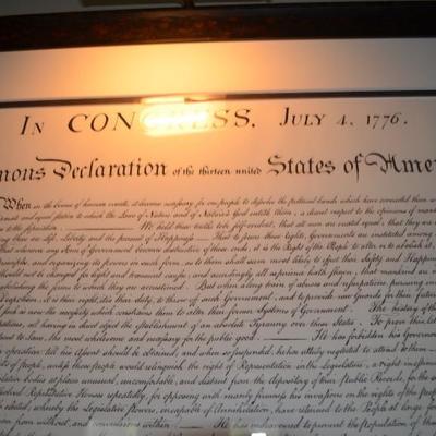 40"X30" FRAMED DECLARATION OF INDEPENDENCE W/ LIGHT