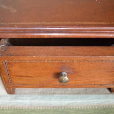 ANTIQUE MINIATURE WOOD 1 DRAWER TABLE 7