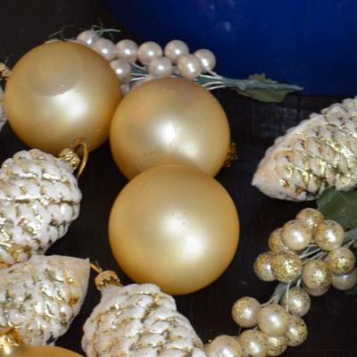 HAND BLOWN CHRISTMAS ORNAMENTS